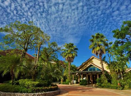 Отель Baan Khaolak Beach Resort