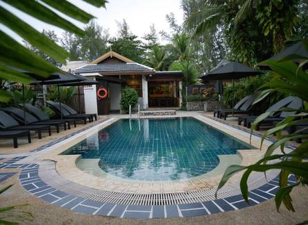 Отель Bangtao Beach Chalet