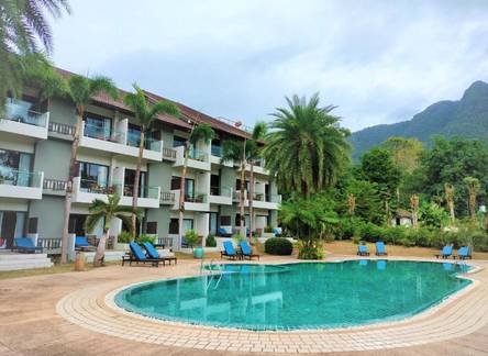 Отель Chang Buri Resort & Spa
