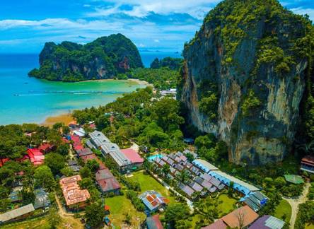 Отель Diamond Cave Resort & Spa