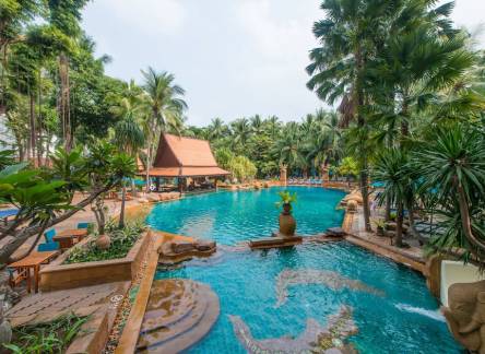 Отель AVANI Pattaya Resort & Spa