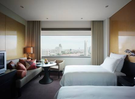 Отель Millenium Hilton
