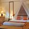 Отель Royal Lanta Resort & Spa