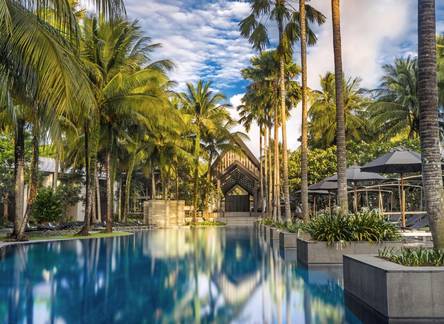Отель Twinpalms Surin Beach Phuket