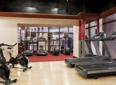 Отель Crowne Plaza Galleria