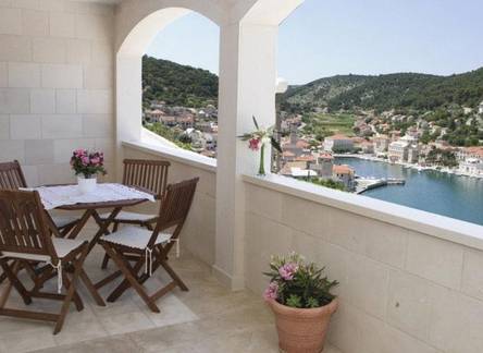 Отель Apartments Pucisca