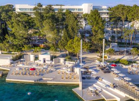 Отель Hotel Bellevue