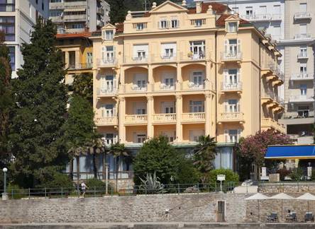 Отель Smart Selection Hotel Residenz