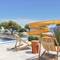 Отель Rivijera Sunny Resort by Valamar