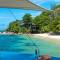 Отель Hotel Coco De Mer Hotel & Black Parrot Suites