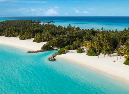 Отель One & Only Reethi Rah MaldivesDeluxe
