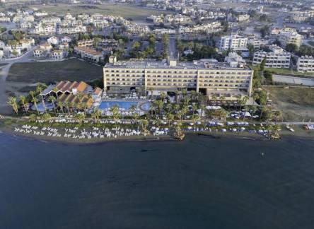 Отель Palm Beach Hotel & Bungalows