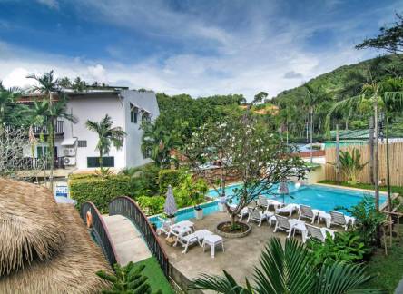 Отель Baan Karon Resort