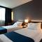 Отель Holiday Inn Express Lisbon Airport