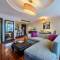 Отель Bandara Suites Silom
