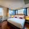 Отель Bandara Suites Silom