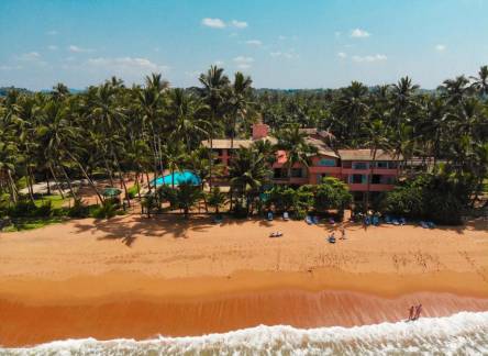 Отель Roy Villa Beach Hotel