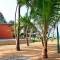 Отель Roy Villa Beach Hotel