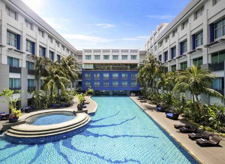 Отель Novotel Jakarta Mangga Dua Square