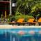 Отель Safari Beach Hotel