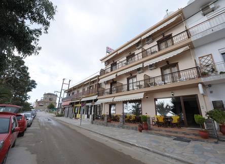 Отель Akrogiali Hotel