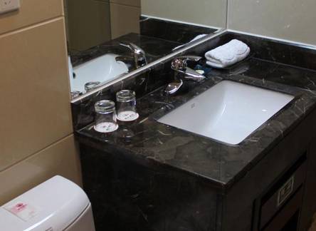 Отель Yifeng Hotel Guangzhou