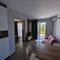 Отель Adriatic Apartment