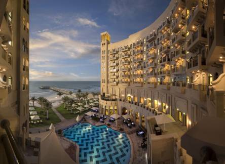 Отель Bahi Ajman Palace Hotel