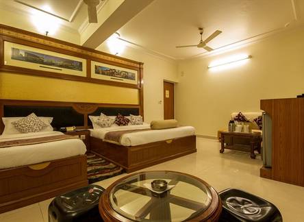 Отель Hotel C Park Inn
