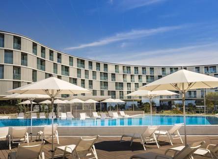 Отель Family Hotel Amarin
