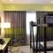 Отель Bayfront Hotel Cebu