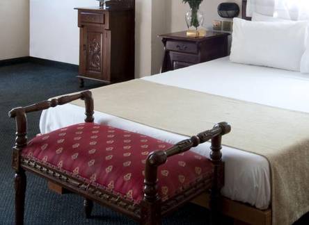 Отель Sun Aviv Hotel