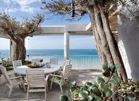 Отель Sea Executive Suites