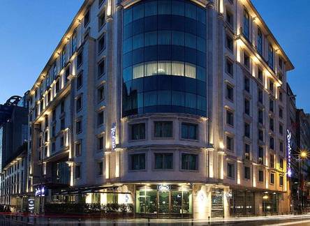 Отель Radisson Blu Sisli