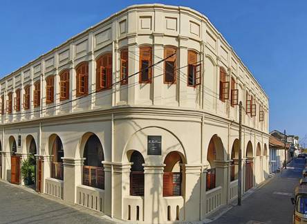 Отель The Fort Printers