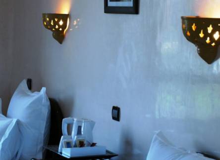 Отель Amani Hotel Appart