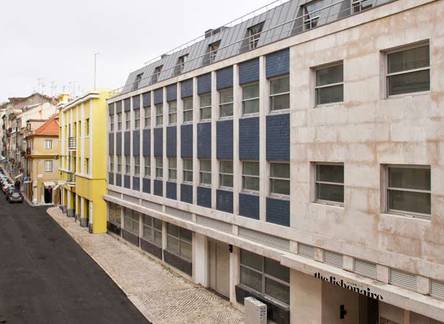 Отель The Lisbonaire Apartments