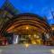 Отель Bhundhari Chaweng Beach Resort