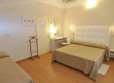 Отель Hotel Eliseo