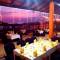 Отель Drifters Hotel & Beach Restaurant