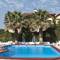 Отель Theo Bungalows