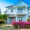 Отель Sea Links Beach Villas