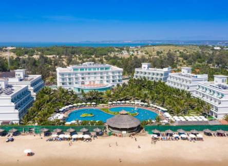 Отель The Sailing Bay Beach Resort & Spa