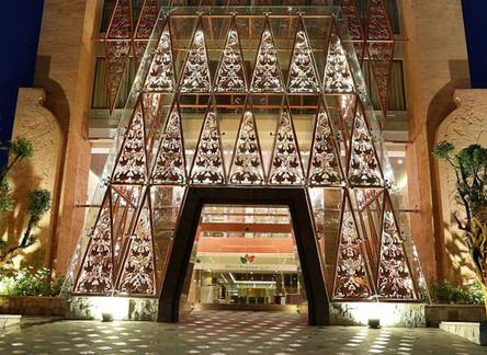 Отель Mega Boutique Hotel & Spa