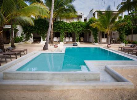 Отель Boutique Hotel Uzuri Villa