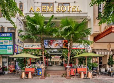 Отель A&EM Ben Thanh Hotel