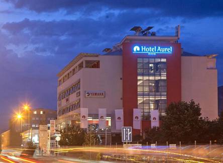 Отель Hotel Aurel