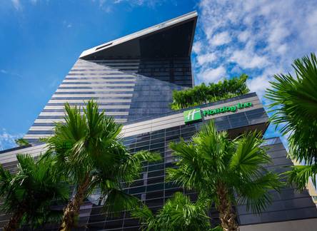 Отель Holiday Inn Bangkok Sukhumvit