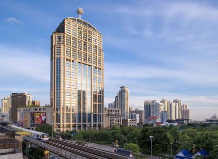 Отель Emporium Suites by Chatrium