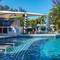 Отель Holiday Inn Resort Phuket Karon Beach
